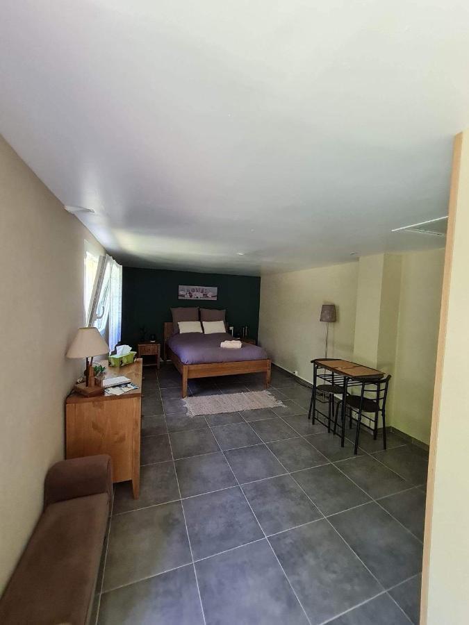 Les Cedres Bleus Bed & Breakfast Saint-Medard-de-Mussidan Exterior photo