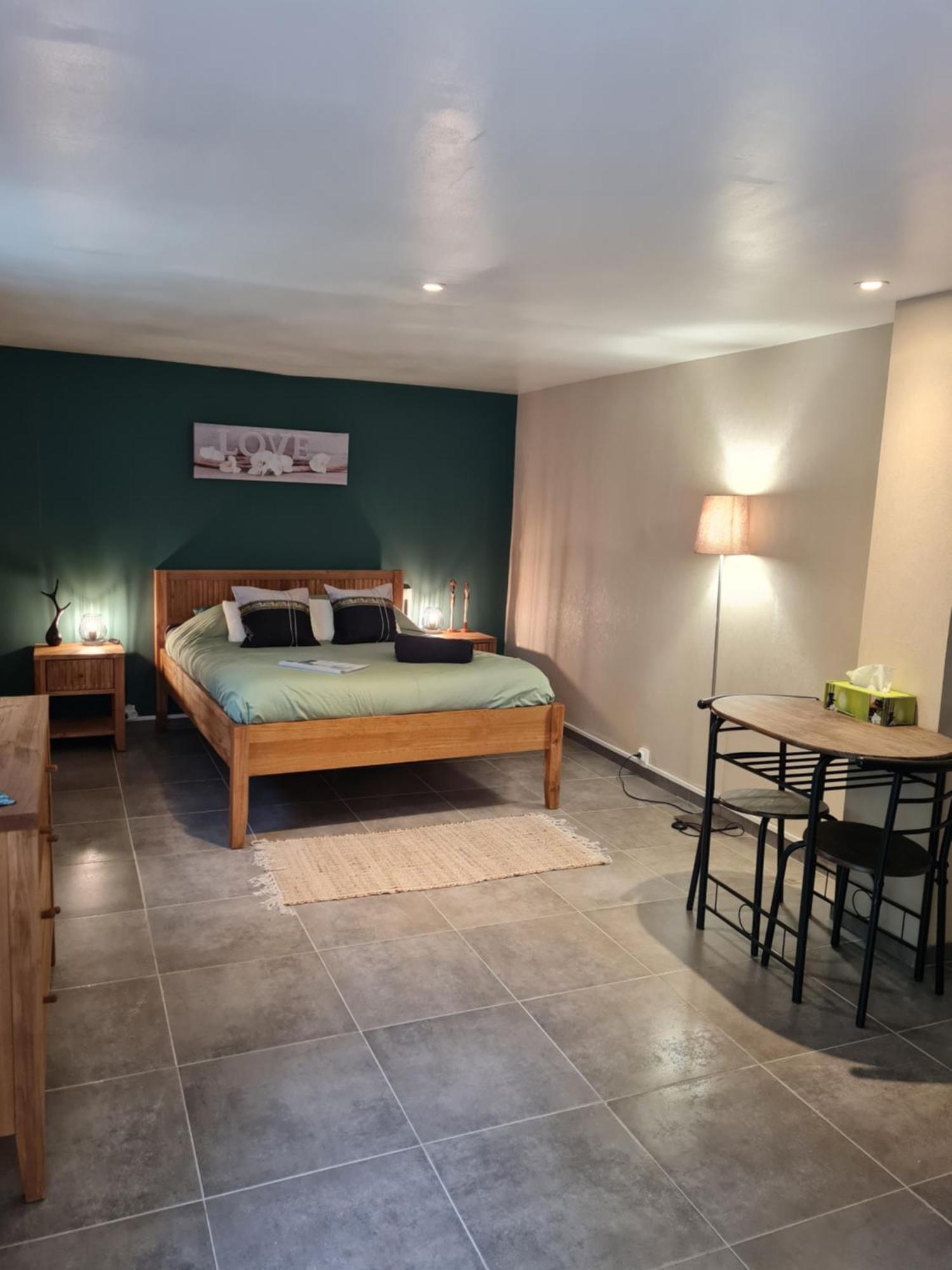 Les Cedres Bleus Bed & Breakfast Saint-Medard-de-Mussidan Exterior photo